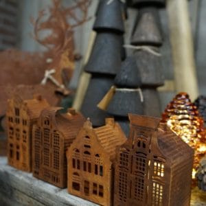 Amsterdamse huisjes van metaal, drie soorten.