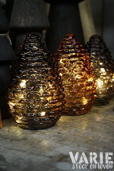 Dennenappel met verlichting – Amber & Donkerbruin | Countryfield