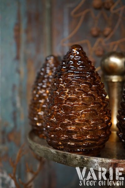 Dennenappel met verlichting – Amber & Donkerbruin | Countryfield - Afbeelding 4