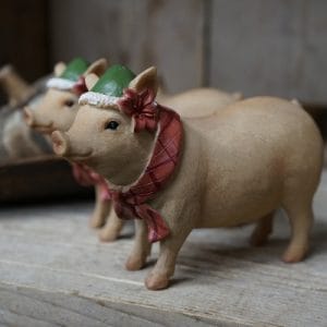 Charmante kerstvarkentje 13 cm