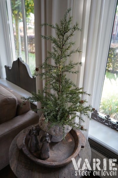 Kunst Larix Boompje 90 cm – Sober en stijlvol met dennenappeltjes - Afbeelding 4