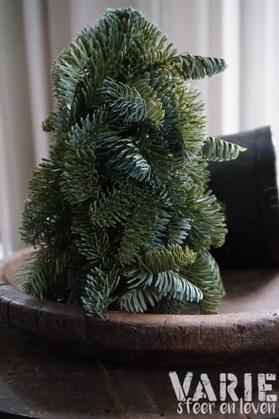 Nobilis kunst kerstboompje – 30 cm - Afbeelding 2