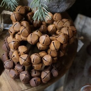 Krans van belletjes Afmeting: ±Ø18 cm x H5 cm