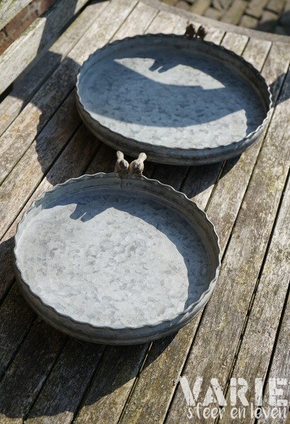 Voederschaal met vogeltjes verkrijgbaar in 2 maten - Afbeelding 2