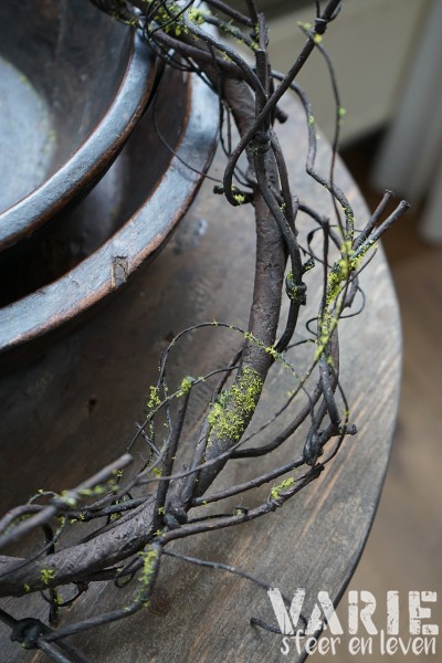 Wilgenkrans van Kunst – Licht Bemost, Flexibel (S 20–25 cm | L 30–35 cm) 🌿 - Afbeelding 2