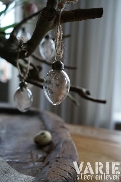 Glazen eitjes met veertje – set van 9 - Afbeelding 2