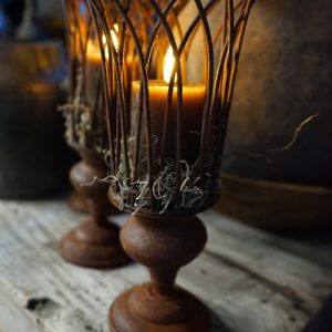 Roestkleurige kandelaar / ornament