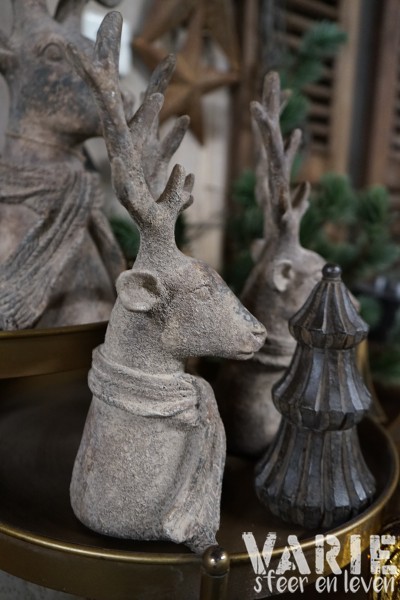 Decoratief hert met sjaal โ verweerd grijs/bruin โ 2 maten ๐ค - Afbeelding 5