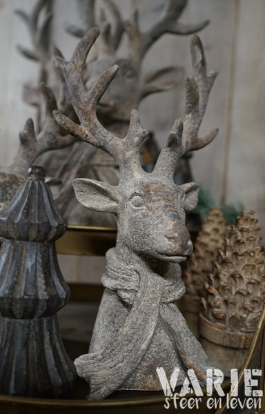 Decoratief hert met sjaal โ verweerd grijs/bruin โ 2 maten ๐ค - Afbeelding 3