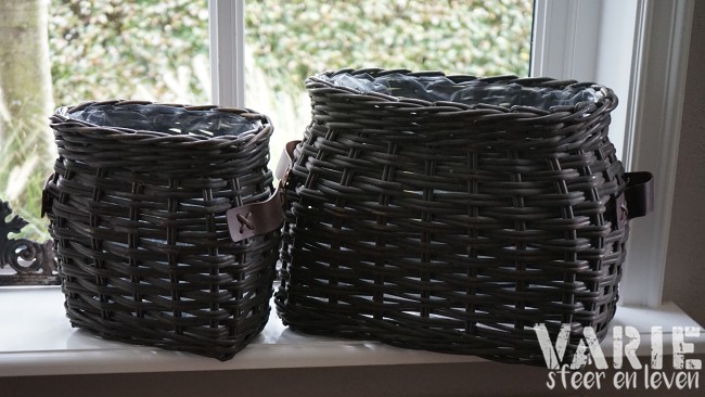 Stoere rieten vensterbankmand – 2 maten 🤎 - Afbeelding 7