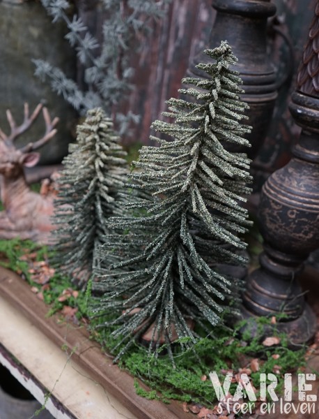 Sfeervolle kerstboompjes met sneeuwlook – 2 maten 🌲🤎