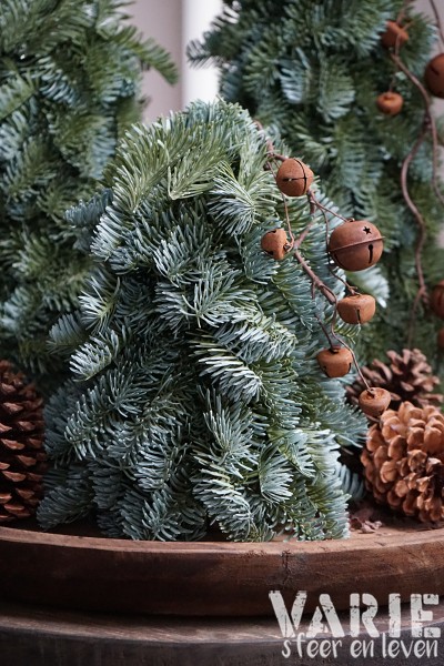 Kunst Nobilis boompjes op houten schijf – 3 maten 🌲🤎 - Afbeelding 8