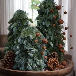 Kunst Nobilis boompjes op houten schijf – 3 maten 🌲🤎